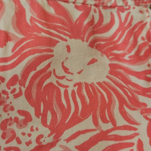 Lilly Pulitzer The Chipper Shorts Get Spotted Pink Lion Size 8 Bermuda - Picture 7 of 7
